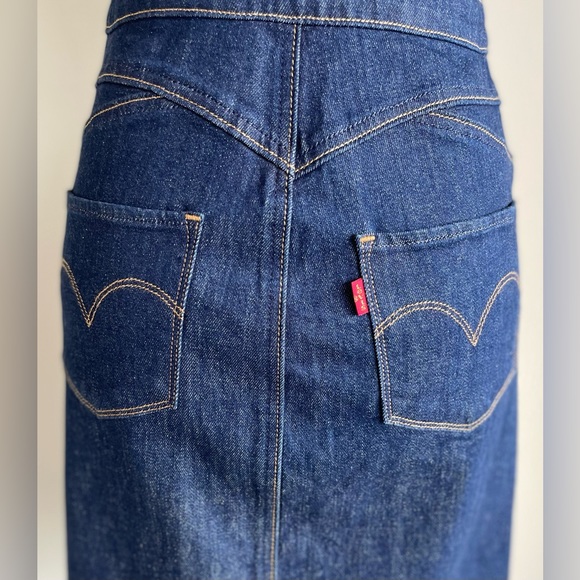 LEVI STRETCH FABRIC ZIP FRONT BODY CON - Picture 8 of 11